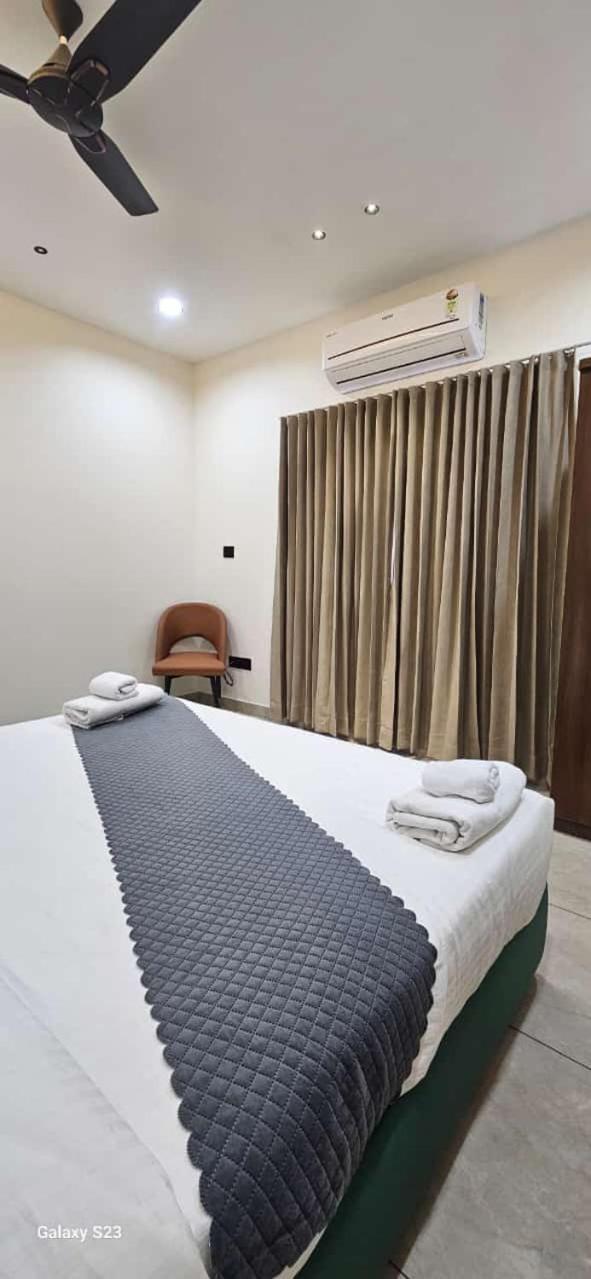 Shree Jalaram Resort Kodāe Exteriér fotografie